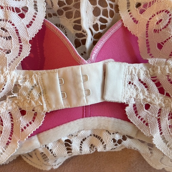 Victoria’s Secret Pink White Lace Halter Push-Up Bra Size XS - Picture 5 of 7